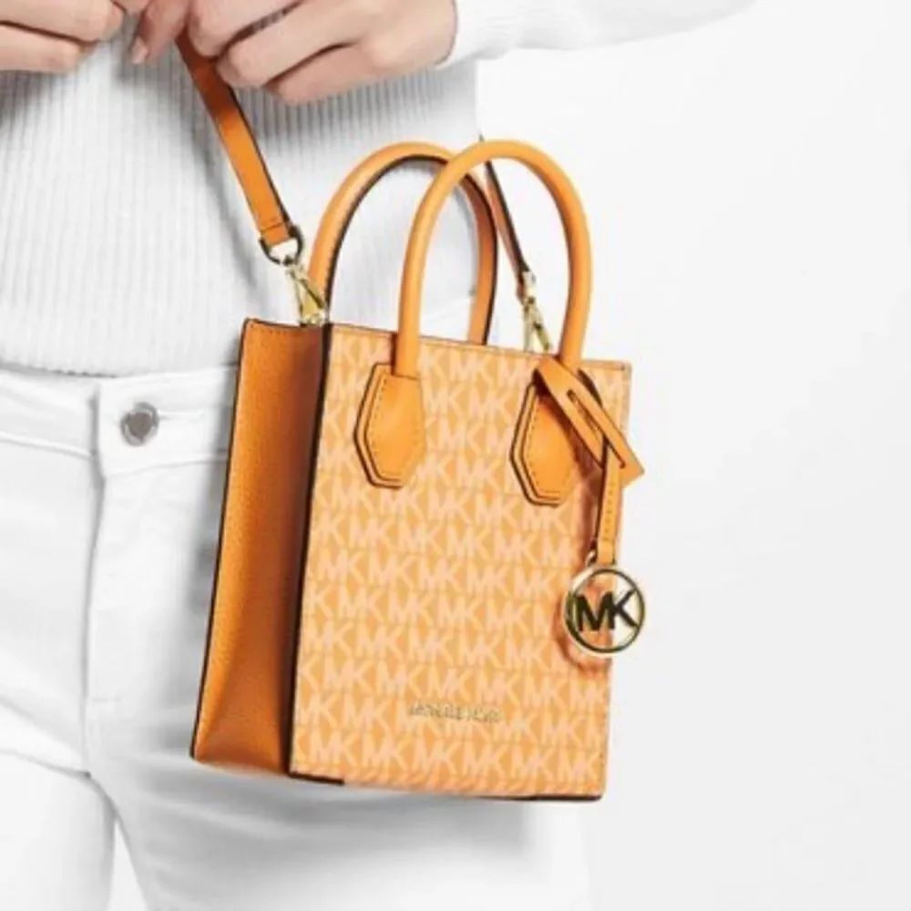 Michael Kors Mercer Honeycomb Gold Signature PVC Crossbody bag